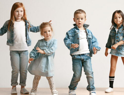 O jeans é uma peça coringa e versátil na moda infantil!